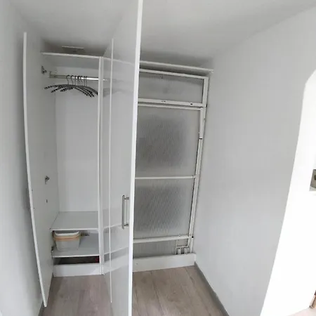 Ququ Holidays Apartment *